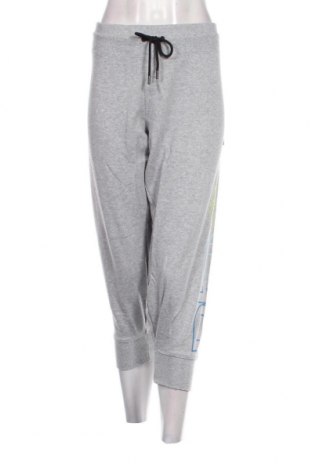 Дамско спортно долнище DKNY, Размер XXL, Цвят Сив, Цена 109,00 лв.