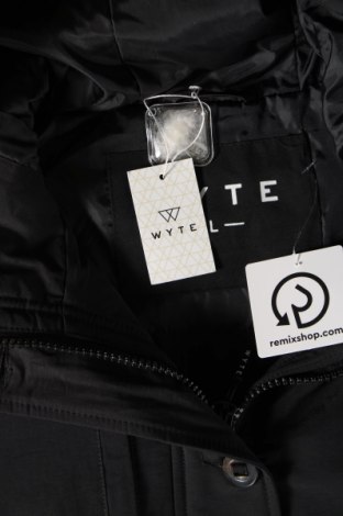 Γυναικείο μπουφάν Wyte, Μέγεθος L, Χρώμα Μαύρο, Τιμή 19,18 €