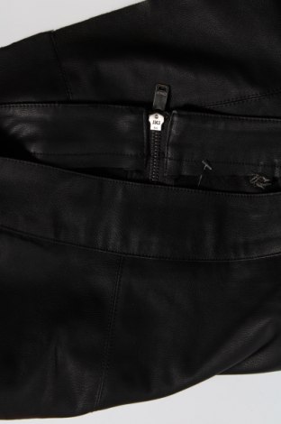 Δερμάτινη φούστα, Μέγεθος M, Χρώμα Μαύρο, Τιμή 1,79 €