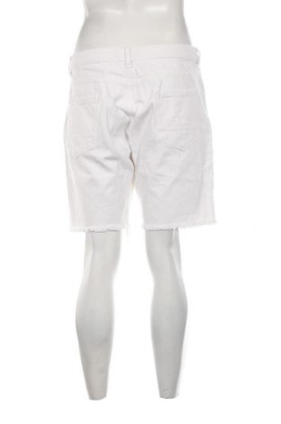 Мъжки къс панталон NIGHT ADDICT, Размер XXL, Цвят Бял, Цена 58,00 лв.