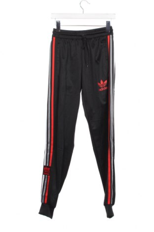 Pantaloni trening de bărbați Adidas Originals, Mărime XS, Culoare Negru, Preț 286,18 Lei