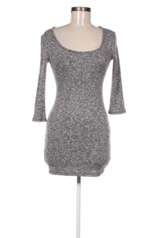Kleid Monteau, Größe S, Farbe Grau, Preis € 2,83