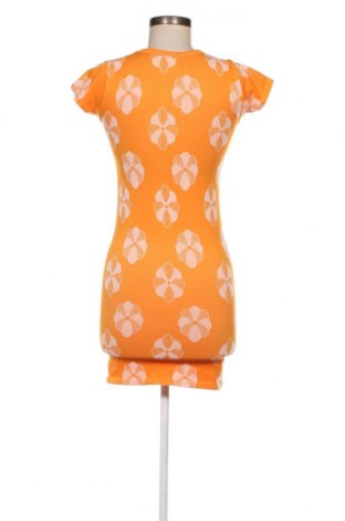 Sukienka Urban Outfitters, Rozmiar M, Kolor Pomarańczowy, Cena 271,88 zł