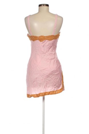 Φόρεμα Urban Outfitters, Μέγεθος M, Χρώμα Ρόζ , Τιμή 52,58 €