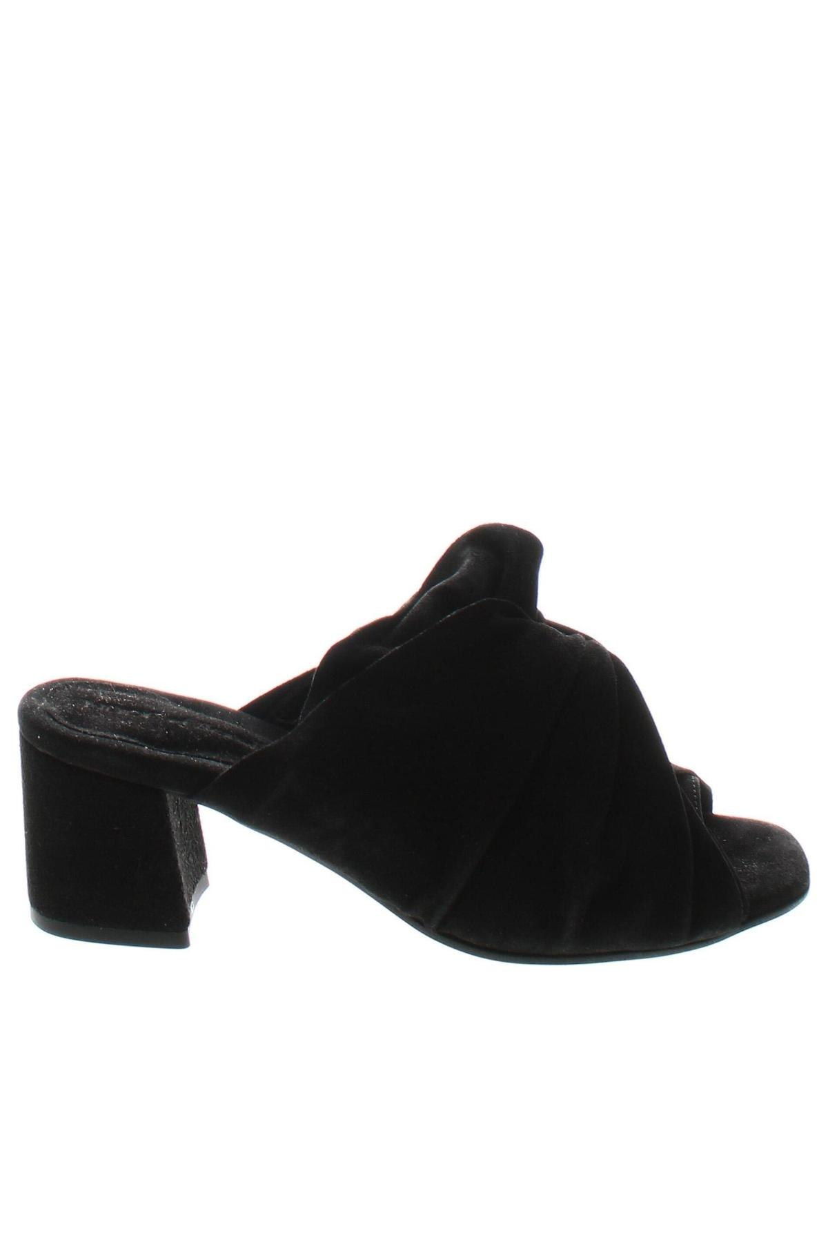 Pantofle Nude of Scandinavia, Velikost 37, Barva Černá, Cena  601,00 Kč