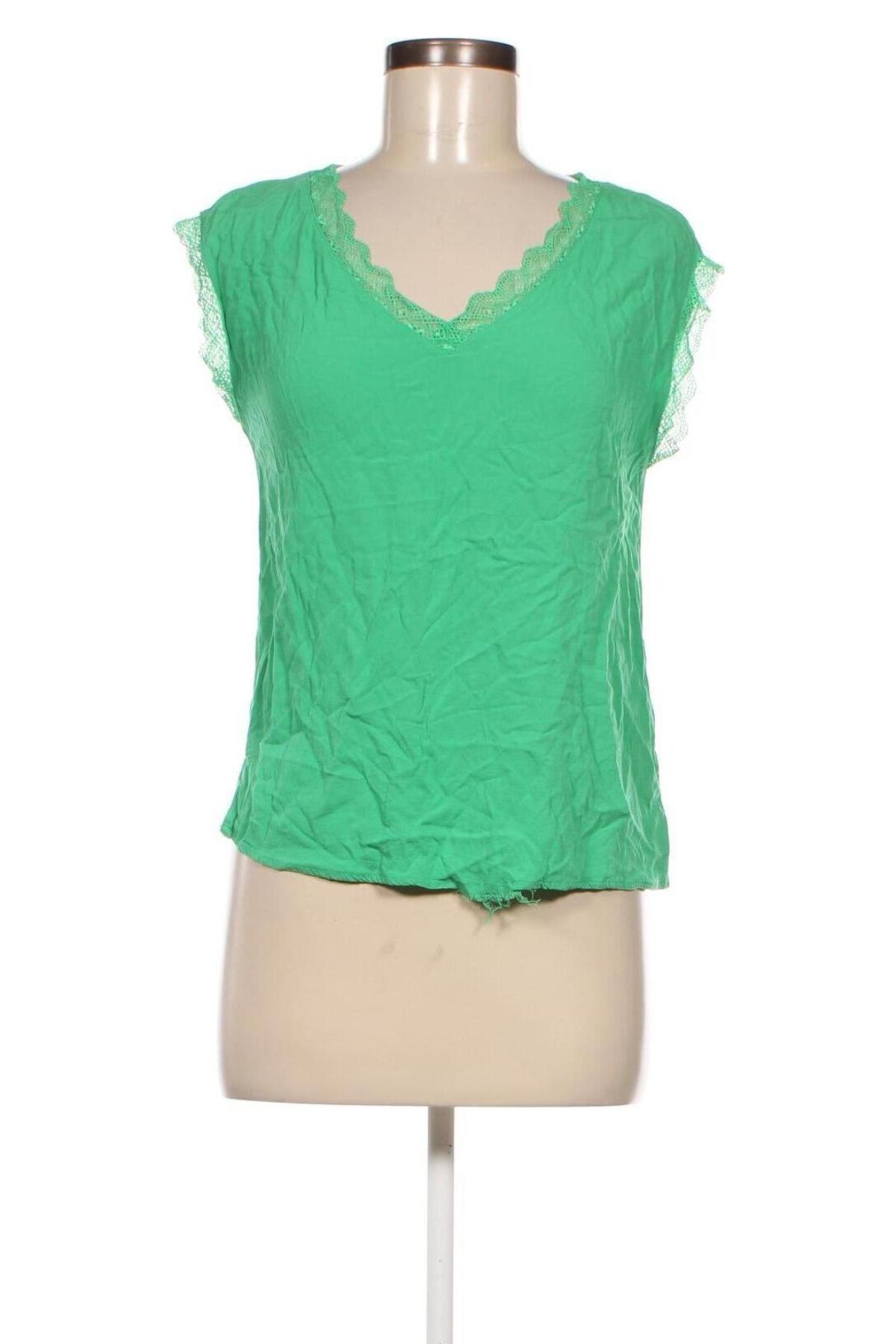 Дамска блуза ONLY, Размер S, Цвят Зелен, Цена 8,00 лв.