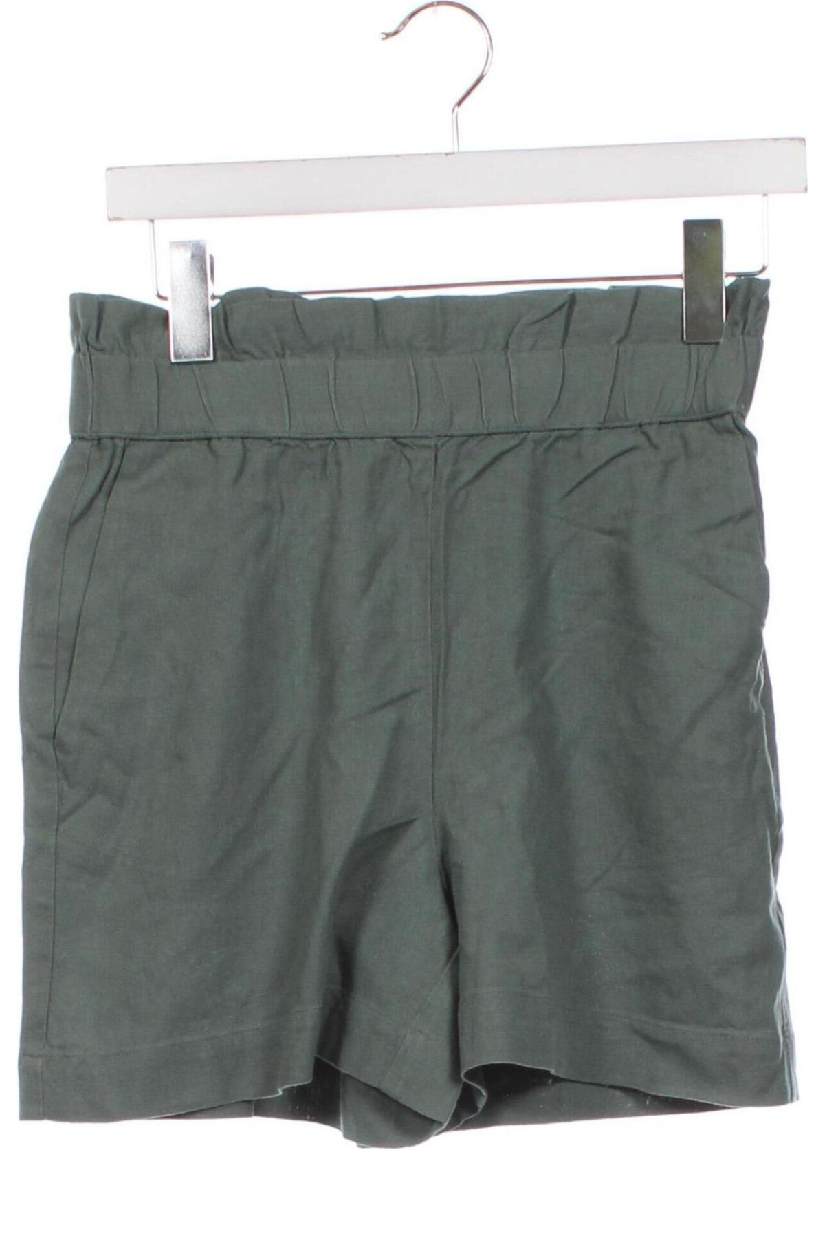 Γυναικείο κοντό παντελόνι Vero Moda, Μέγεθος XS, Χρώμα Πράσινο, Τιμή 4,74 €
