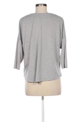 Damen Shirt Stradivarius, Größe M, Farbe Grau, Preis 5,49 €