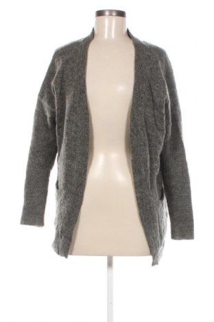 Damen Strickjacke Saint Tropez, Größe S, Farbe Grau, Preis € 4,99