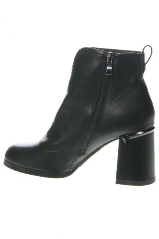 Damen Stiefeletten, Größe 36, Farbe Schwarz, Preis € 15,99