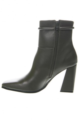 Damen Stiefeletten Fig & Basil, Größe 38, Farbe Grün, Preis € 46,72