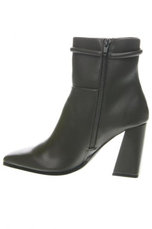 Damen Stiefeletten Fig & Basil, Größe 38, Farbe Grün, Preis 46,72 €