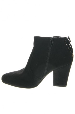 Botine de damă Graceland, Mărime 39, Culoare Negru, Preț 101,99 Lei