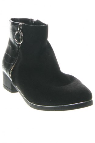 Botine de damă Primark, Mărime 37, Culoare Negru, Preț 157,99 Lei