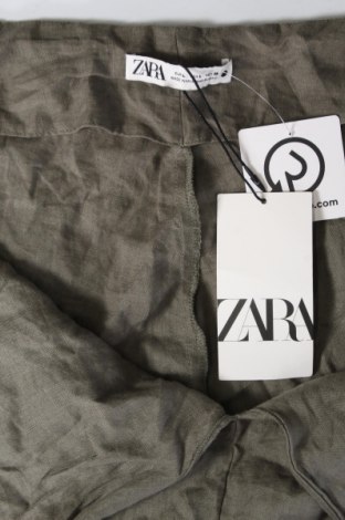 Дамски дълъг гащеризон Zara, Mărime L, Culoare Verde, Preț 134,99 Lei