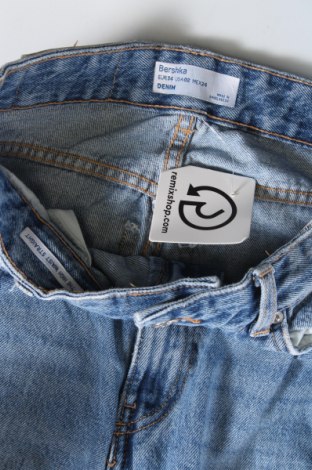 Damskie jeansy Bershka, Rozmiar XS, Kolor Niebieski, Cena 46,99 zł