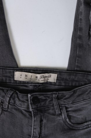 Damskie jeansy Denim Co., Rozmiar XS, Kolor Szary, Cena 36,99 zł