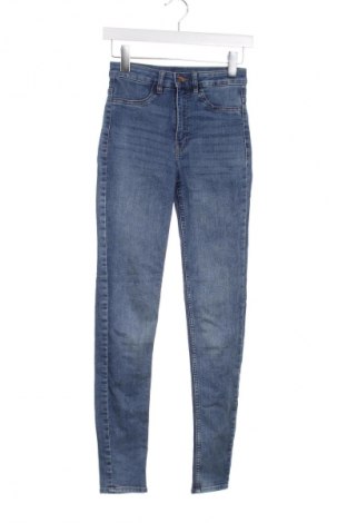 Damskie jeansy H&M Divided, Rozmiar S, Kolor Niebieski, Cena 80,99 zł