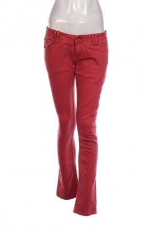 Damskie jeansy Q/S by S.Oliver, Rozmiar M, Kolor Czerwony, Cena 63,99 zł