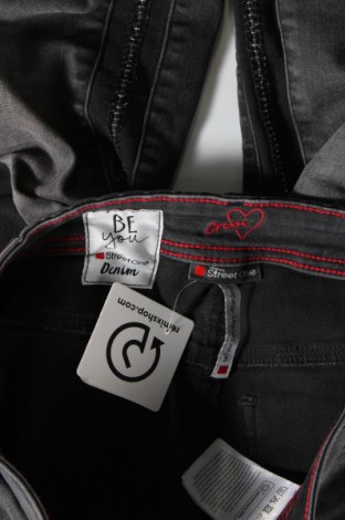 Damskie jeansy Street One, Rozmiar L, Kolor Czarny, Cena 94,38 zł