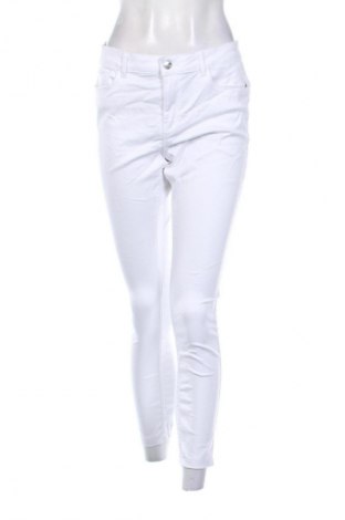 Damskie jeansy Vero Moda, Rozmiar L, Kolor Biały, Cena 33,99 zł