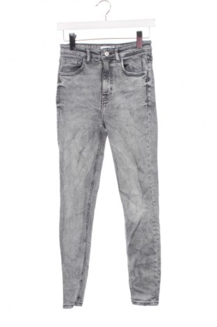 Damskie jeansy Zara, Rozmiar S, Kolor Szary, Cena 43,99 zł