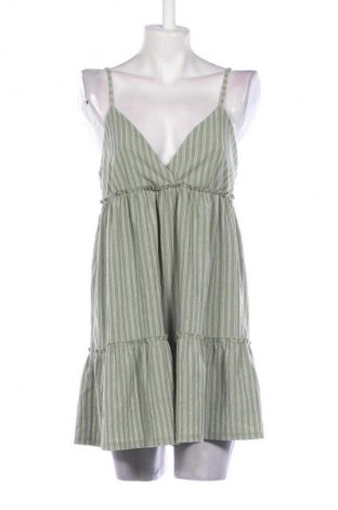 Women's short jumpsuit Pull&Bear, Mărime L, Culoare Verde, Preț 64,99 Lei