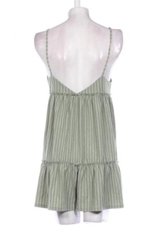 Women's short jumpsuit Pull&Bear, Mărime L, Culoare Verde, Preț 64,99 Lei