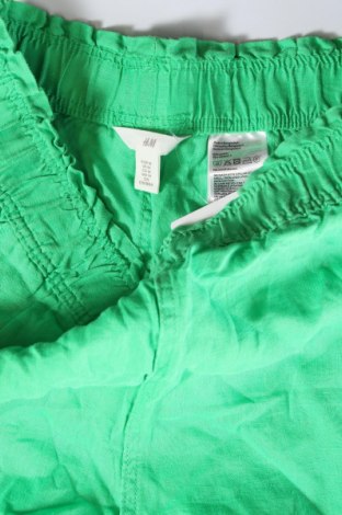 Pantaloni scurți de femei H&M, Mărime M, Culoare Verde, Preț 22,99 Lei