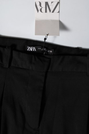 Pantaloni scurți de femei Zara, Mărime S, Culoare Negru, Preț 95,99 Lei