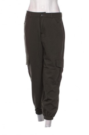 Damenhose, Größe L, Farbe Grün, Preis € 9,49