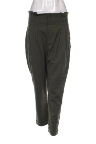 Damenhose Bershka, Größe M, Farbe Grün, Preis € 6,49