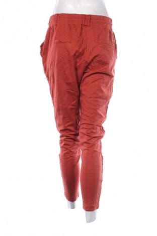 Damenhose Gina, Größe M, Farbe Rot, Preis 5,99 €