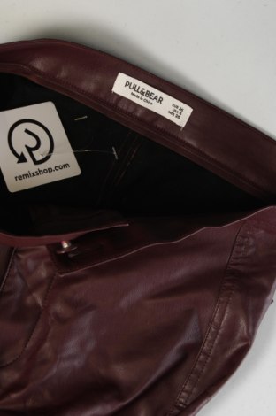 Дамски панталон Pull&Bear, Размер S, Цвят Червен, Цена 29,49 лв.