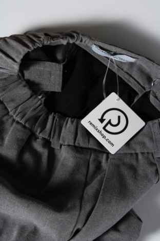 Damenhose Pull&Bear, Größe S, Farbe Grau, Preis 9,99 €