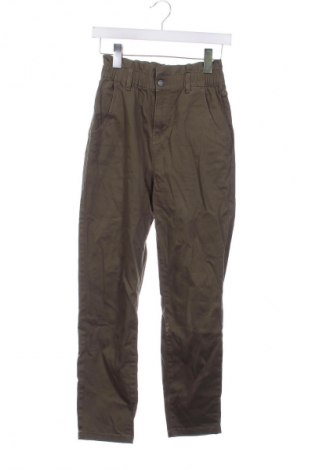 Pantaloni de femei Reserved, Mărime XS, Culoare Verde, Preț 52,99 Lei