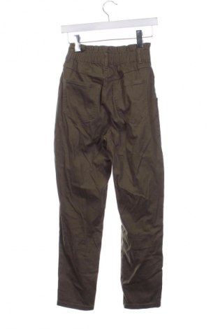 Pantaloni de femei Reserved, Mărime XS, Culoare Verde, Preț 52,99 Lei