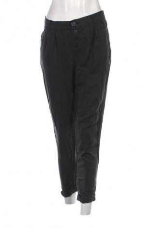 Damenhose Stradivarius, Größe M, Farbe Schwarz, Preis 10,99 €