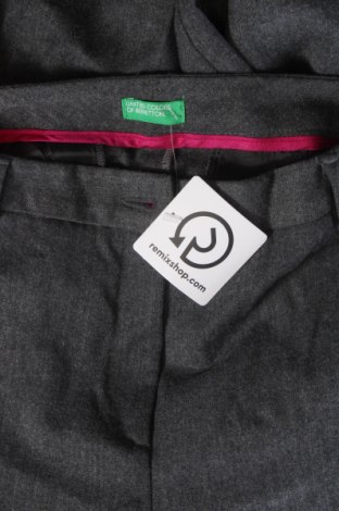 Pantaloni de femei United Colors Of Benetton, Mărime M, Culoare Gri, Preț 54,99 Lei