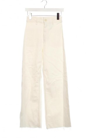 Pantaloni de femei Zara, Mărime XS, Culoare Alb, Preț 88,99 Lei