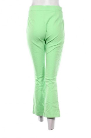 Pantaloni de femei Zara, Mărime L, Culoare Verde, Preț 75,99 Lei