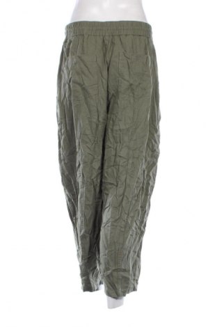 Pantaloni de femei Zara, Mărime XL, Culoare Verde, Preț 44,99 Lei