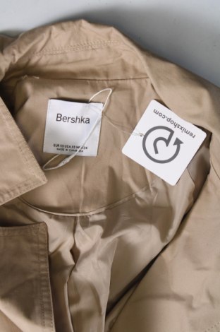 Dámský přechodný kabát  Bershka, Velikost XS, Barva Béžová, Cena  1 141,00 Kč