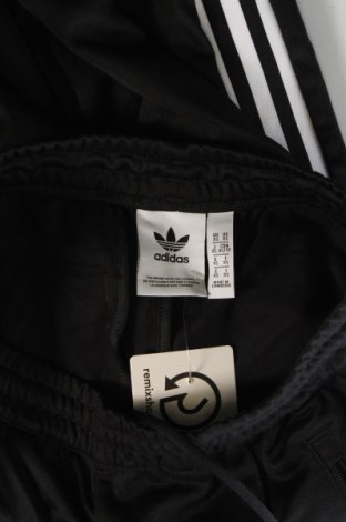 Pantaloni trening de femei Adidas Originals, Mărime XS, Culoare Negru, Preț 94,99 Lei