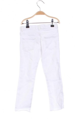 Kinderjeans Zara, Größe 4-5y/ 110-116 cm, Farbe Weiß, Preis 9,21 €