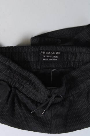 Παιδικό κοντό παντελόνι Primark, Μέγεθος 7-8y/ 128-134 εκ., Χρώμα Μαύρο, Τιμή 6,99 €