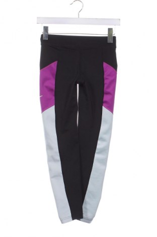 Dziecięce legginsy Nike, Rozmiar 10-11y/ 146-152 cm, Kolor Czarny, Cena 38,99 zł