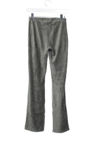 Pantaloni pentru copii C&A, Mărime 13-14y/ 164-168 cm, Culoare Verde, Preț 31,99 Lei