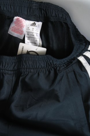 Kinder Sporthose Adidas, Größe 10-11y/ 146-152 cm, Farbe Grün, Preis € 15,99