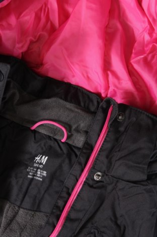 Kinderjacke für Wintersport H&M Sport, Größe 10-11y/ 146-152 cm, Farbe Schwarz, Preis € 15,99